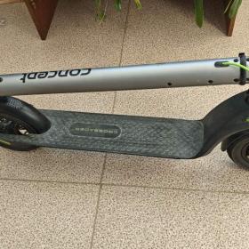 Foto inzerátu Prodám elektrokoloběžku Concept SC2500 Crossader 2.5 bez baterie