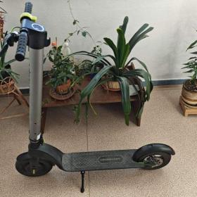 Foto inzerátu Prodám elektrokoloběžku Concept SC2500 Crossader 2.5 bez baterie