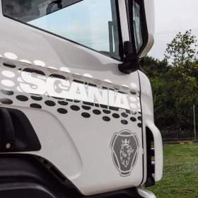 Foto inzerátu SCANIA P440 4X4 TŘÍSTRANNÝ SKLÁPĚČ / VYKLÁPĚČ 53.000KM EU5