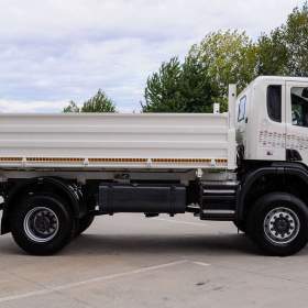 Foto inzerátu SCANIA P440 4X4 TŘÍSTRANNÝ SKLÁPĚČ / VYKLÁPĚČ 53.000KM EU5