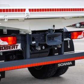 Foto inzerátu SCANIA P440 4X4 TŘÍSTRANNÝ SKLÁPĚČ / VYKLÁPĚČ 53.000KM EU5