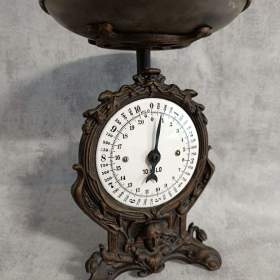 Foto inzerátu Velmi pěkné jednomiskové figurální 10kg váhy.