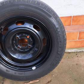 Fotka k inzerátu Kola Peugeot  / 17967215