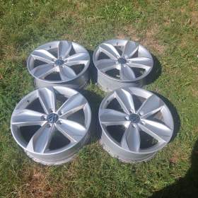 Foto inzerátu Alu kola 17 Volkswagen Passat