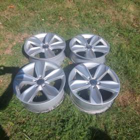 Foto inzerátu Alu kola 17 Volkswagen Passat
