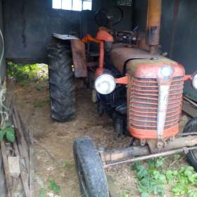 traktor / 19596581