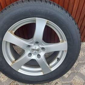 Foto inzerátu  Sada zimních kol R17