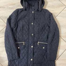 Fotka k inzerátu Dámský prošívaný kabát Tchibo. / 16120456