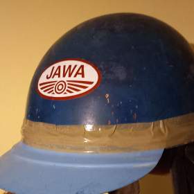 Fotka k inzerátu Prodám starou helmu hřibek / 19655857