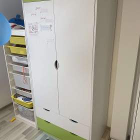 Dětská skříň 180 cm ZELENA, PC 8900KČ / 19600702