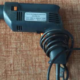 Fotka k inzerátu Příklepová vrtačka / 19393669