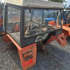 Fotka k inzerátu Zetor 7711. tunis dovozove tp a díly. / 17515964