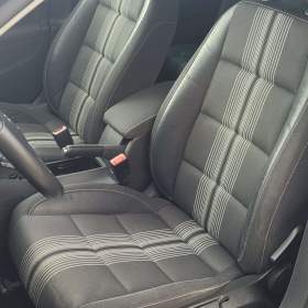 Foto inzerátu VW Golf 1,2 TSi 77kW benzín Match Bi-Xenony