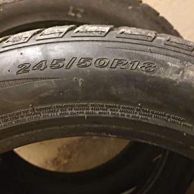Foto inzerátu PNEU 245/50/18,ZIMNI,2KS,WINGUARD SPORT,VZOREK 6MM STRED-4MM KRAJE