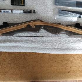 Foto inzerátu PRODÁM LUK SAMIC SAGE 62 RH PRAVÁK S VYBAVENÍM!!!