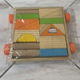 Dětský dřevěný vozík s kostkami. / 19604289