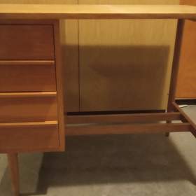 Psací stůl dřevěný / 19607252