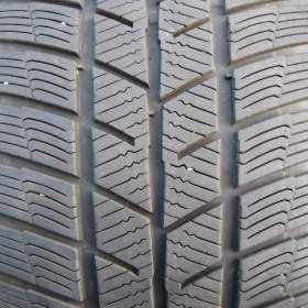 PRODÁM ZIMNÍ PNEU 225/40R18 BARUM POLARIS5 92V 4x  / 19607526