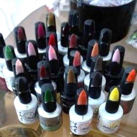 Foto inzerátu Nails potřeby - UV lampy, područka, UV sterilizátor, gellaky..