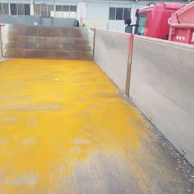 Foto inzerátu Sklápěcí přívěs