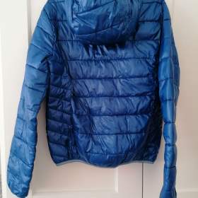 Foto inzerátu Oblečení na slečnu