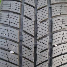 Foto inzerátu PRODÁM ZIMNÍ PNEU 205/60R16 BARUM POLARIS5 92H 2x