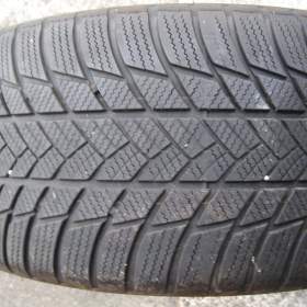 Foto inzerátu PRODÁM ZIMNÍ PNEU 255/40R20 BRIDGESTONE LM-001 101V 2x