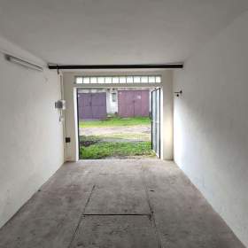 Foto inzerátu Pronájem garáže s novou el. ve Slezské Ostravě