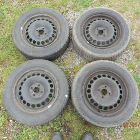 4xObutá zimní sada na OPEL CORSA D 15tky. ET39 VREDESTEIN 185/65 R15 4x6,3MM / 19609295