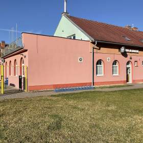 Prodám dům, byt, bývalou resturaci na Kradlově v Dubňanech / 19613197