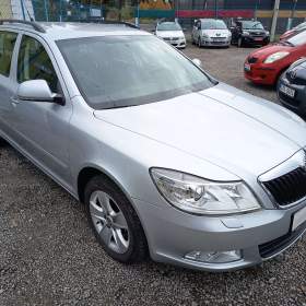 Škoda Octavia Combi 1,6TDI Elegance NAVI / 19614393