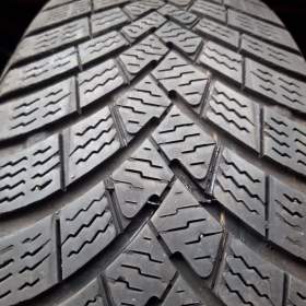 Po 2ks zimních pneu 195/65 R15:  / 19614483