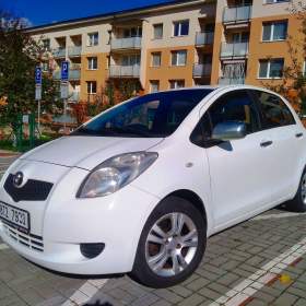 Prodám Toyota Yaris 1.0 51Kw benzín, r. 11/06, nová v ČR. / 19614559