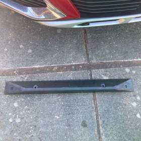 Fotka k inzerátu Parkovací doraz černý / 19631612