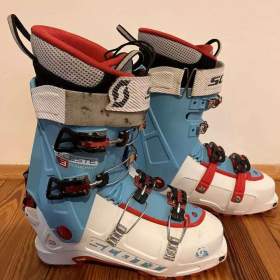 Foto inzerátu Skialpové boty SCOTT Celeste III Women