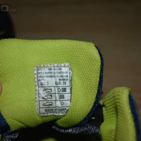 Foto inzerátu Prodám dětskou trekovou obuv Trespass