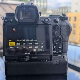 Foto inzerátu Nikon Z6 15k GRIP