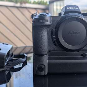 Foto inzerátu Nikon Z6 15k GRIP