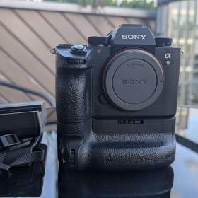Sony Alpha A9 ILCE- 9 5k GRIP / 19617874