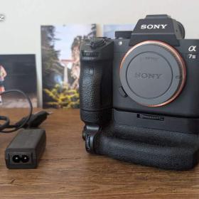 Sony Alpha A7 III ILCE- 7M3 28k GRIP / 19617955