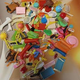 Foto inzerátu doplňky pro panenku Barbie