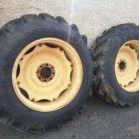 Fotka k inzerátu Zadní kola zetor uřI / 11756590