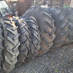 Zadní kola zetor uřI / 19618111