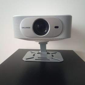 Fotka k inzerátu 4K 1080P Wifi and Bluetooth LED Projector Auto Correction  / 19620203