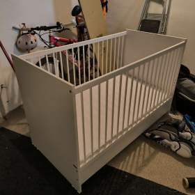 Fotka k inzerátu Detska postylka  / 19679685