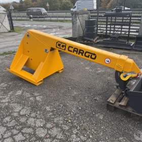 Teleskopické rameno pro vysokozdvižné vozíky a nakladače / 19622690