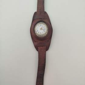 Foto inzerátu Staré stříbrné hodinky (Jeptišky)