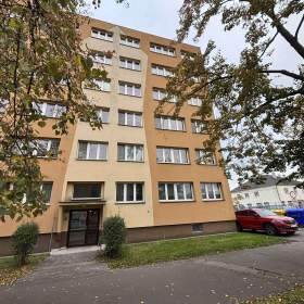 REZERVACE-  CENTRUM 3+kk 67m2 + garáž ul. Sokolská třída / 19622858