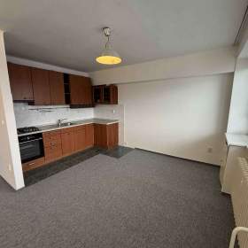 Foto inzerátu REZERVACE- CENTRUM 3+kk 67m2 + garáž ul.Sokolská třída