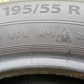 Foto inzerátu 4xCeloroční gumy BARUM  195/55 R15  2x8MM 2x7,2MM